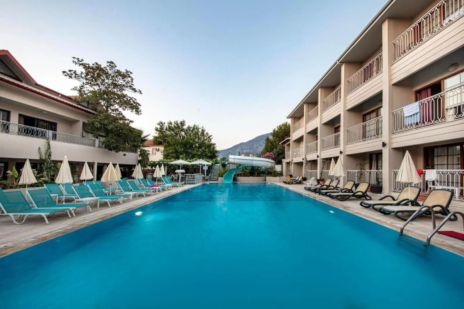 Golden Life Resort Hotel & Spa location